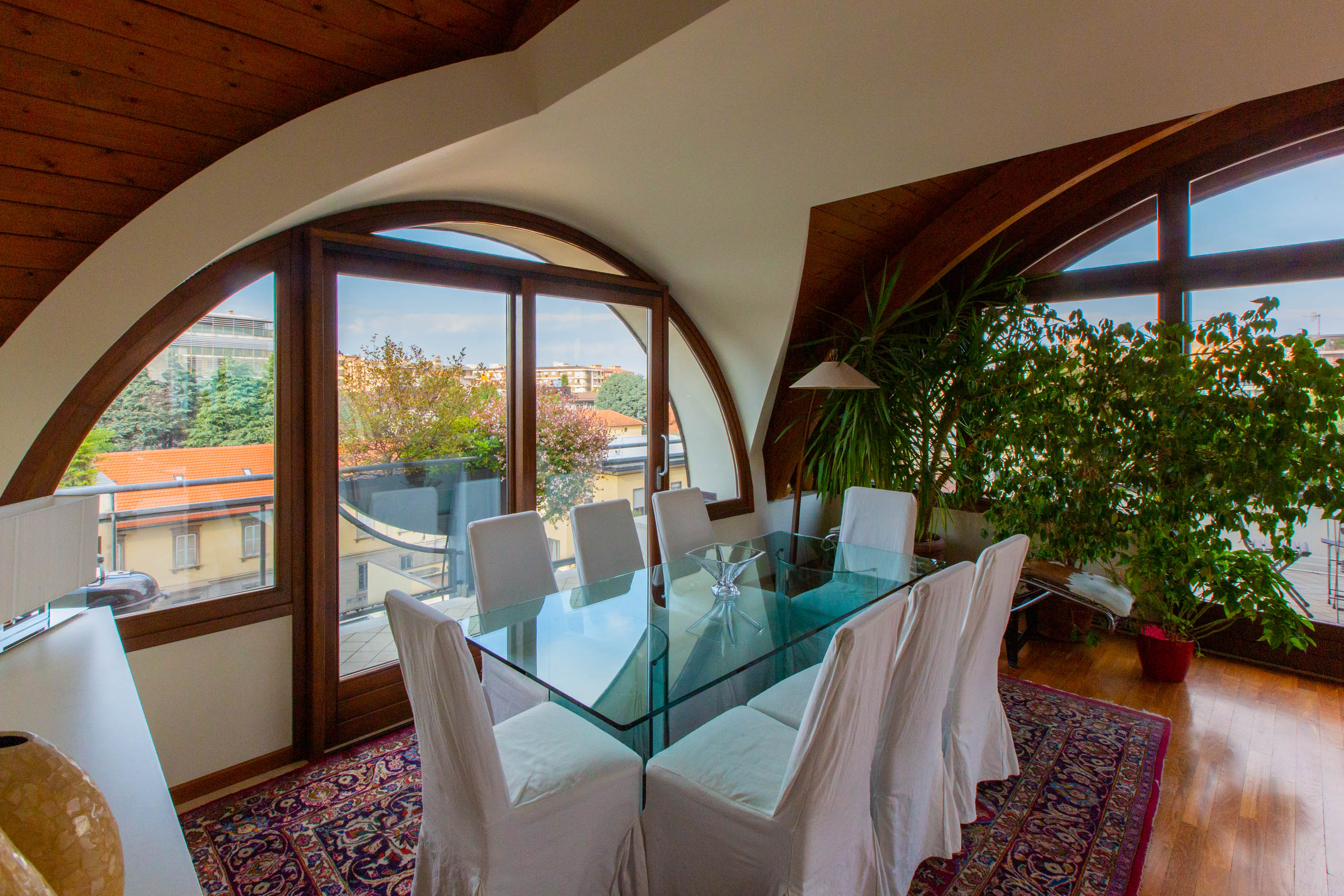 SPLENDIDO ATTICO SU DUE PIANI CON BOX