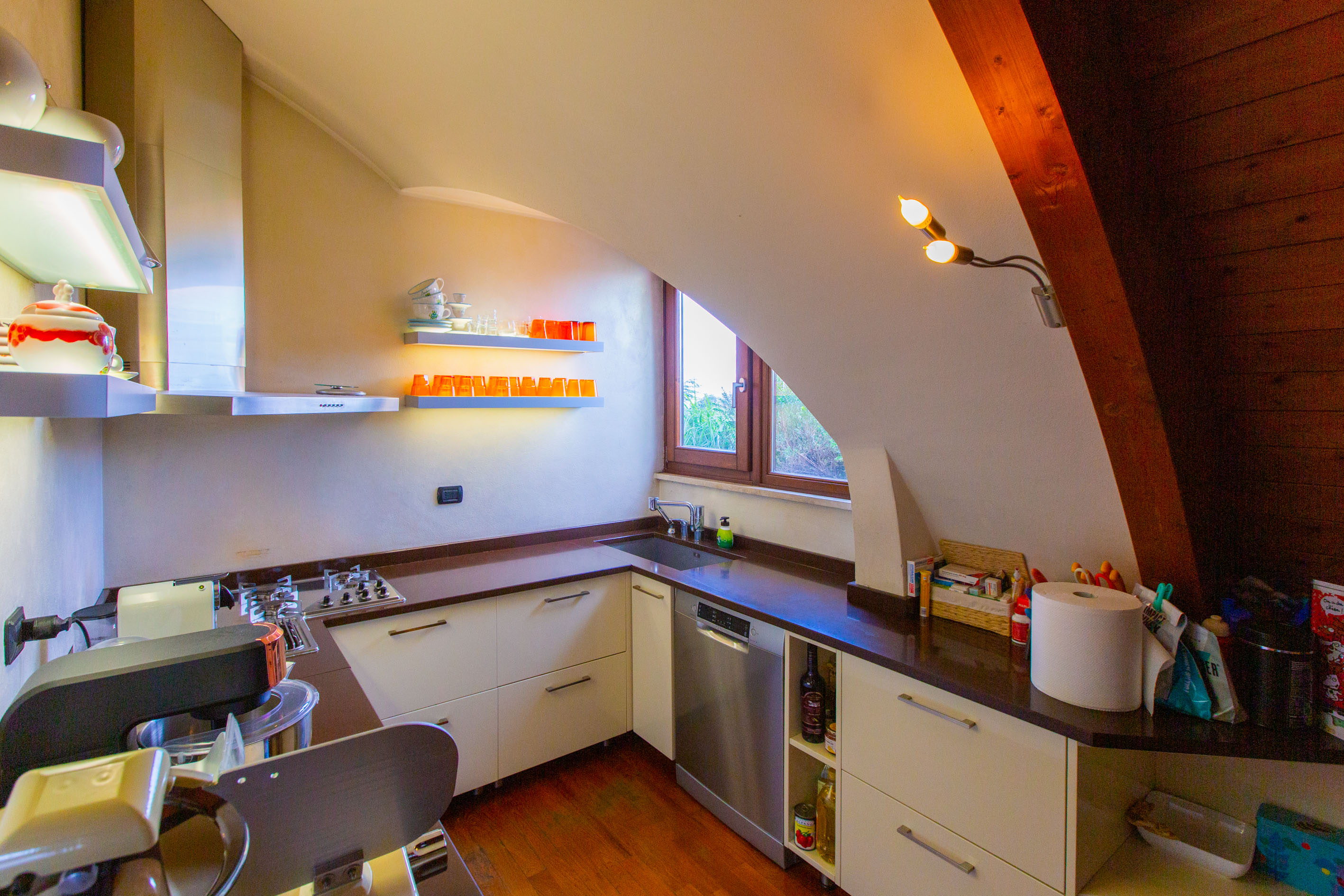 SPLENDIDO ATTICO SU DUE PIANI CON BOX
